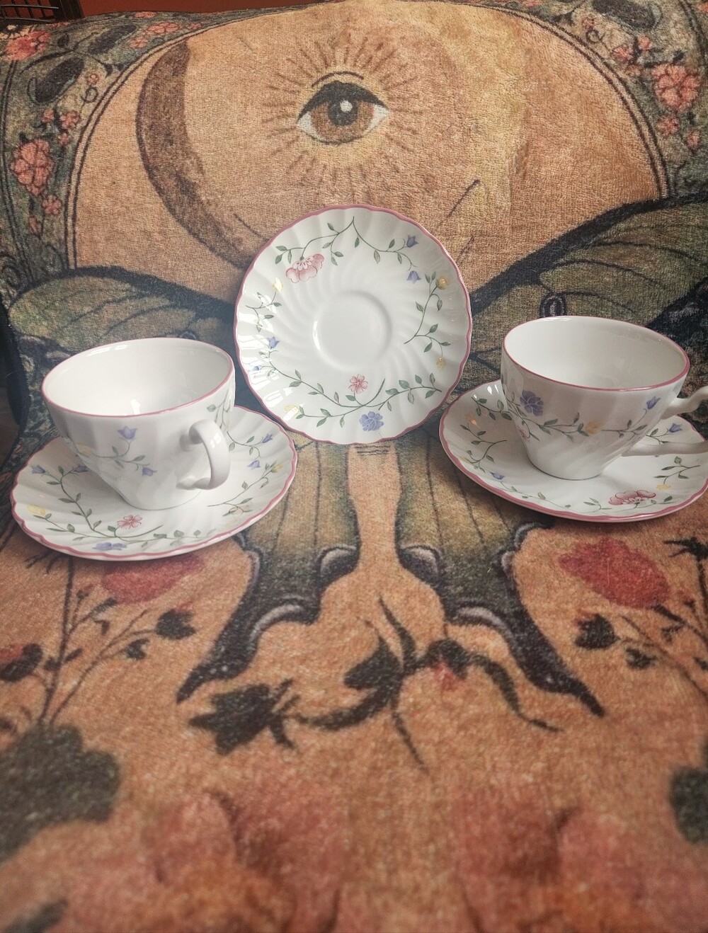Authentic English Heritage Summer Chintz earthenware collection